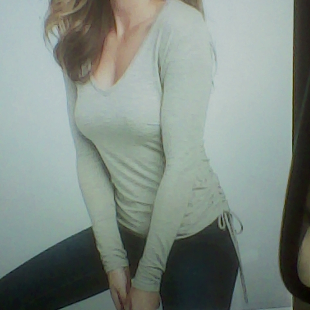 New Ruched V Neck Top